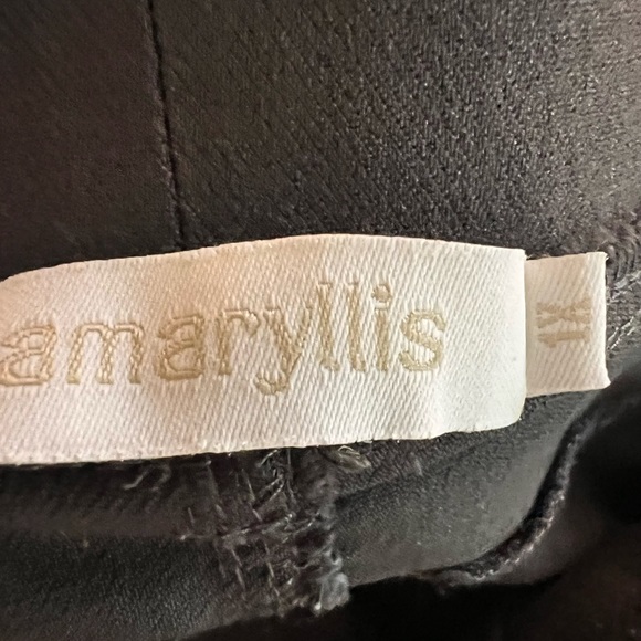 Amaryllis Apparel Women's Crochet Ankle Super Stretch Jegging with Pockets 1X - Picture 5 of 7